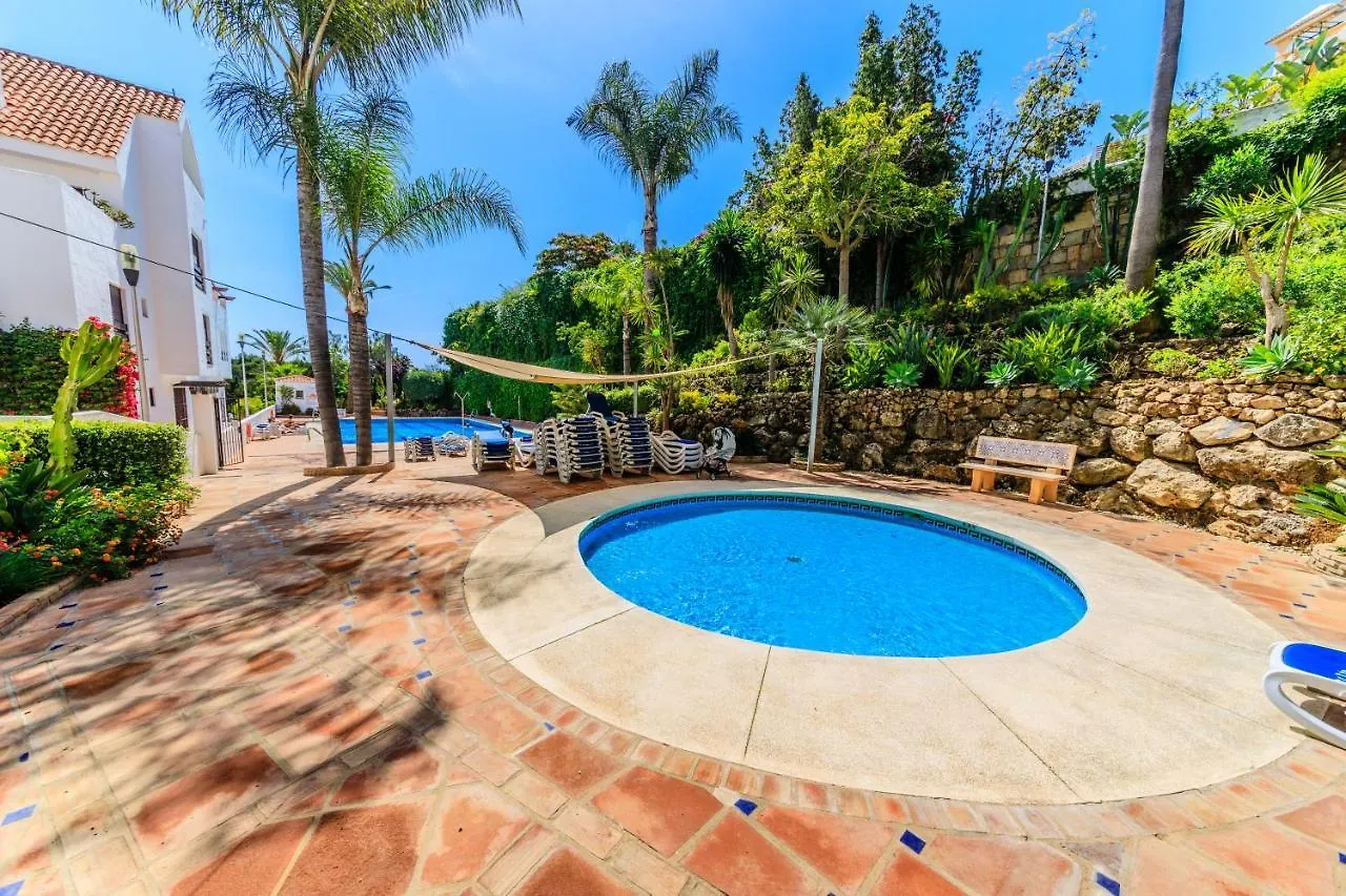 Apartment Tranquil 2 Bdrm Peaceful Apt W/ 2 Pools Marbella