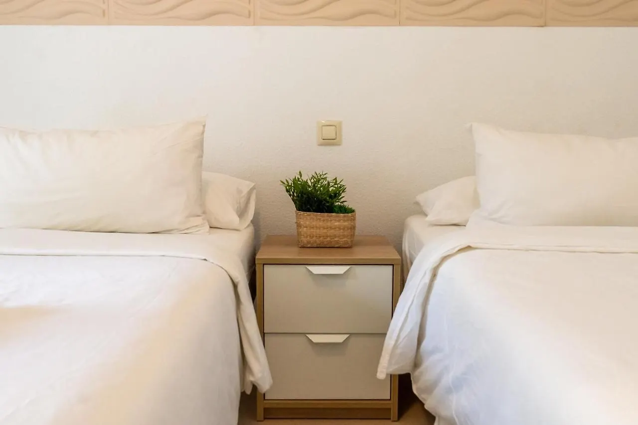 Tranquil 2 Bdrm Peaceful Apt W/ 2 Pools Marbella Spagna